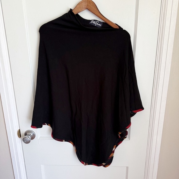 Lesley Evers Black Asymmetrical Shrug Poncho